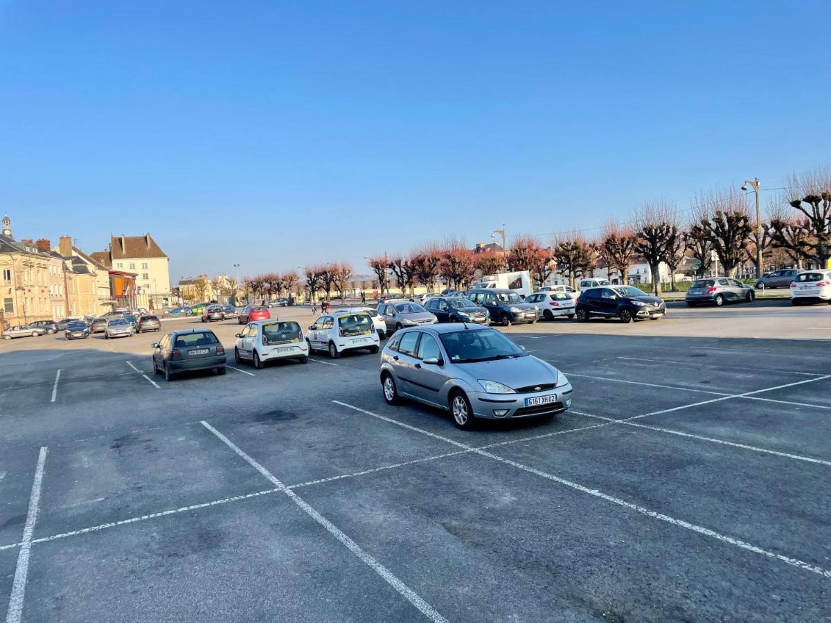 Joli Appartement Au Coeur De Ville Château-Thierry Esterno foto